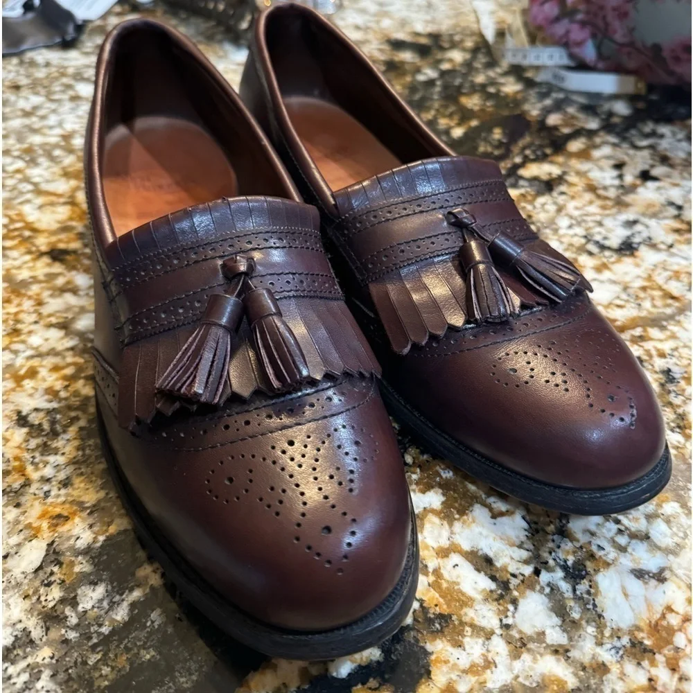 Burgundy Allen Edmonds 12AA‎ narrow men’s shoes